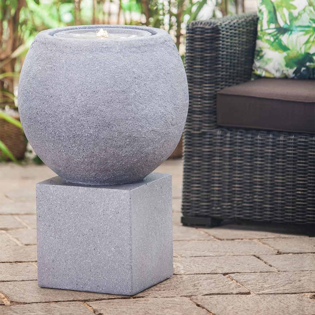 Heissner Ball LED Gartenbrunnen Polytstone