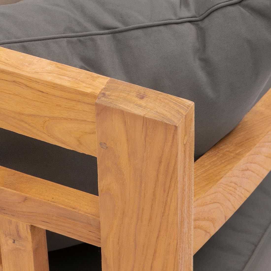 OUTLIV. Mojo Gartensofa Teak/Sunproof