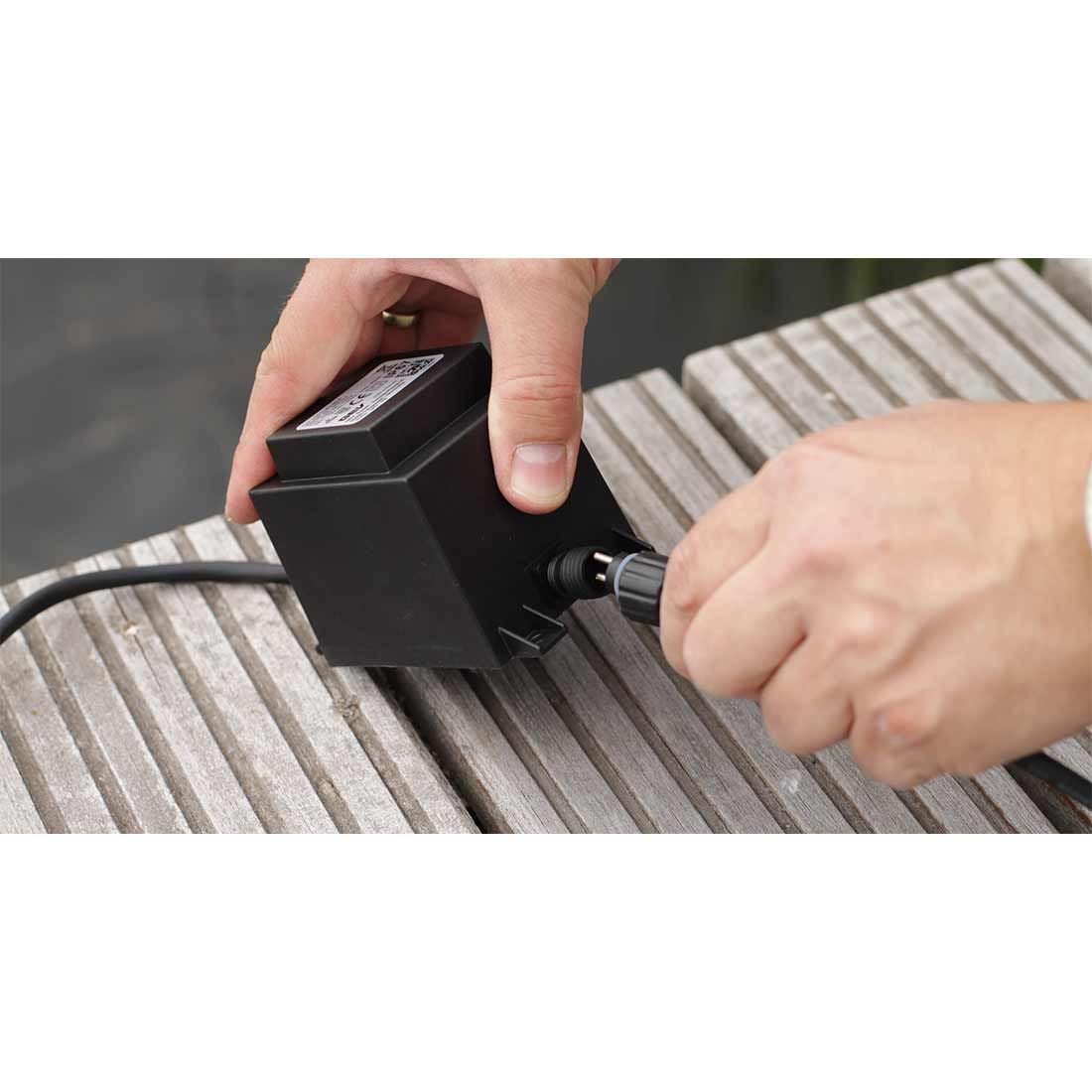 OUTLIV. Smart Light Transformator 16W