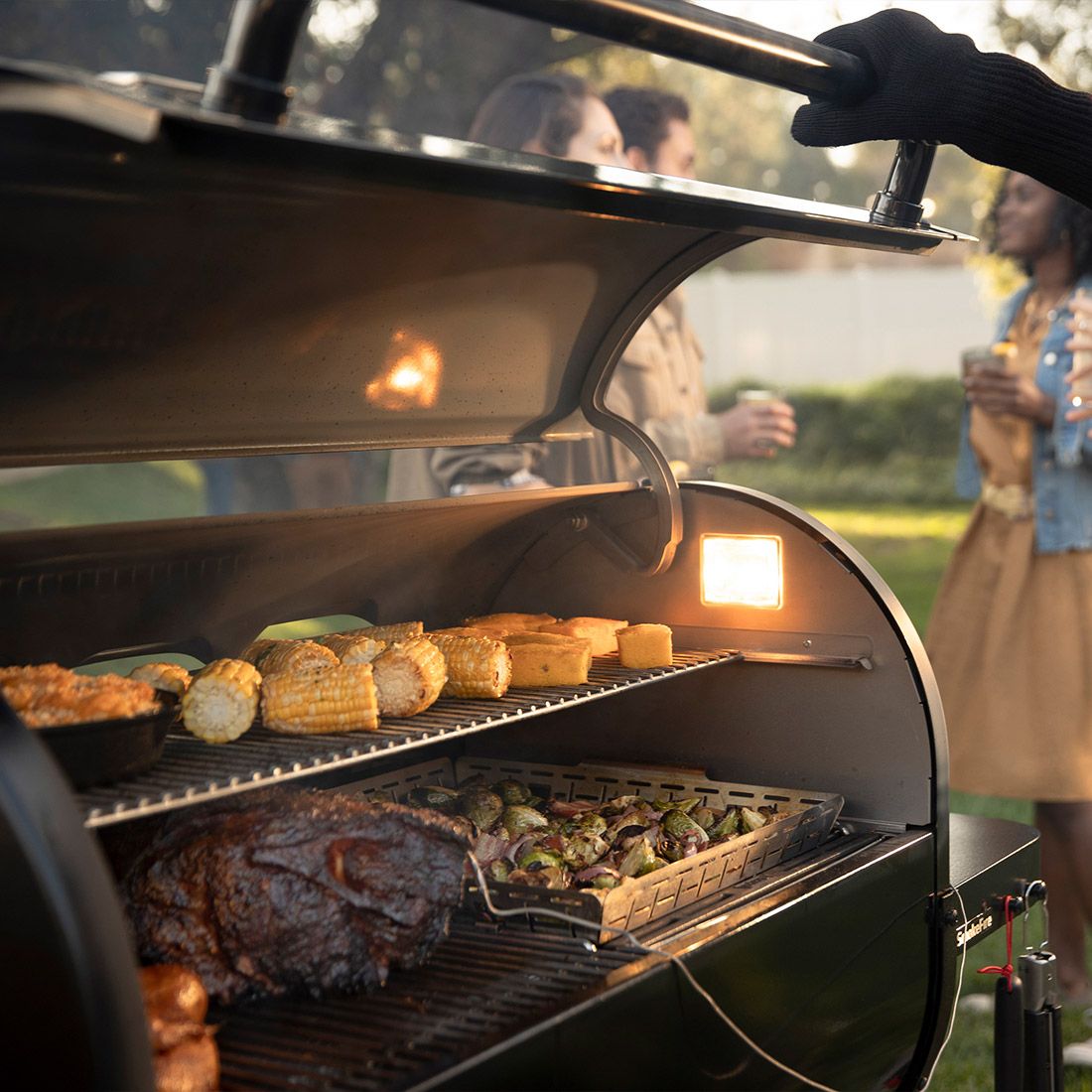 Weber Smokefire EPX6 Stealth Edition Holzpelletgrill