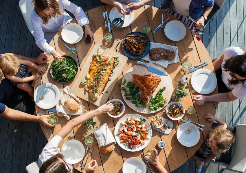 Grillparty Essen und Trinken