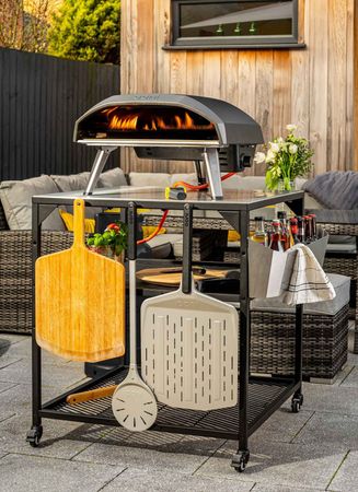 Ooni Grilltisch 80x80cm Schwarz/Silber GartenundFreizeit.de