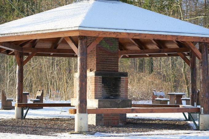 Grillkota mit abnehmbaren Wänden