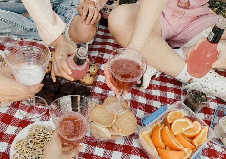 Picknick mit Freunden