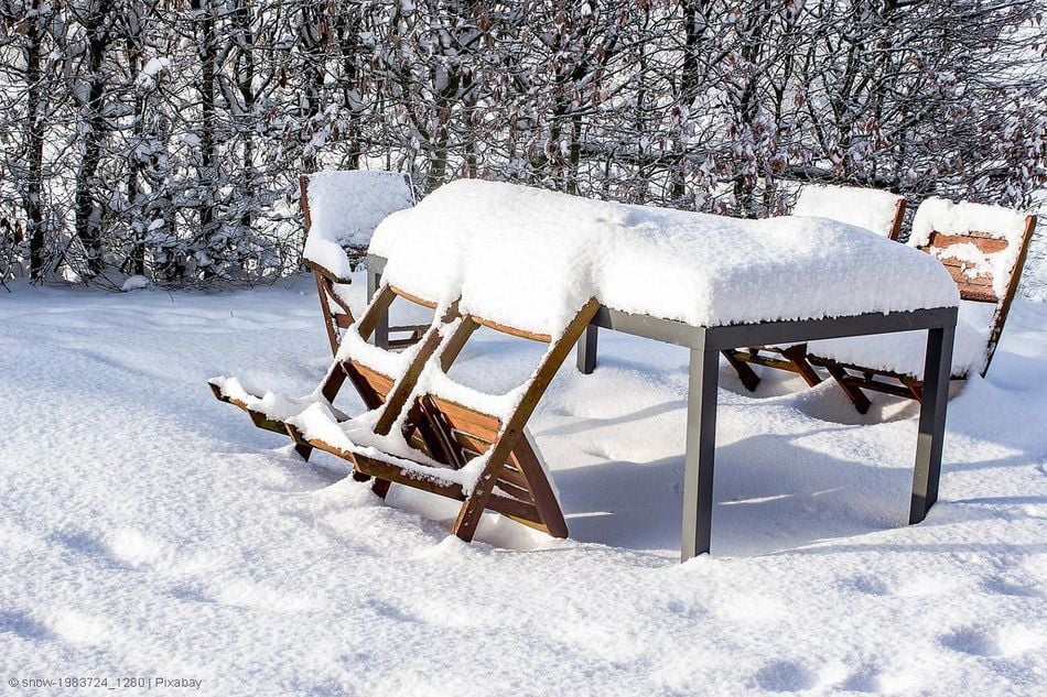 Gartenmöbel einwintern