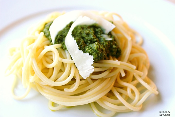 Bärlauch-Pesto auf Spaghetti